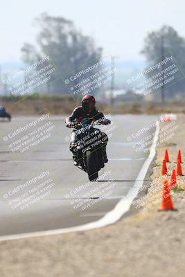 media/Sep-20-2025-TrackDaz (Sat) [[27f0cde673]]/B Group/220pm (Turn 9)/